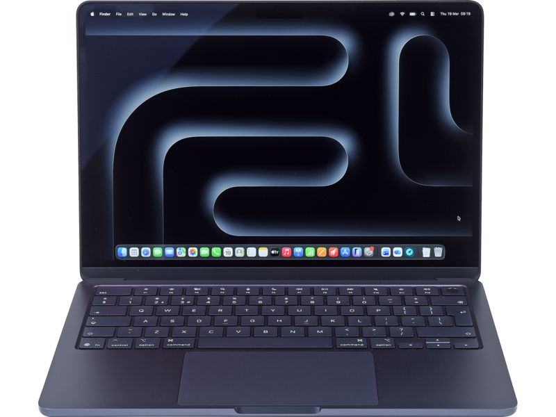 Apple MacBook Air M5 (13-inch)